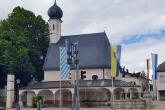 Die-Allerseelenkapelle-in-Prien-am-Chiemsee-01