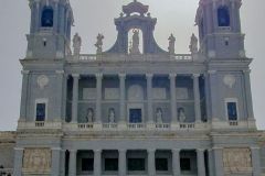 Catedral-de-Santa-Maria-la-Real-de-la-Almudena-in-Madrid-03