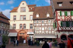 Die-historische-Altstadt-von-Weinheim-01