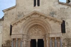 Flussreise Lyon Mittelmeer Etappe 6 – geschichtsträchtiges Arles. Cathédrale Saint-Trophime d'Arles