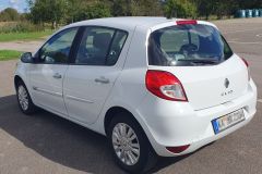 Renault-Clio-03