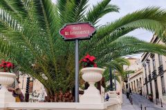 Die-Plaza-del-Ayuntamiento-in-La-Oroteva-01