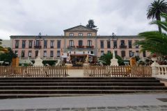 Rathaus-in-La-Oroteva-04