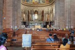 Die-Basilika-Sacre-Coeur-de-Montmartre-in-Paris-bei-unserem-Besuch-im-Mai-2024-06
