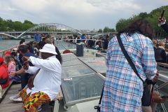 0002-Start-zur-Bootsfahrt-auf-der-Seine-in-Paris_09