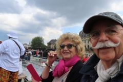 0002-Start-zur-Bootsfahrt-auf-der-Seine-in-Paris_10