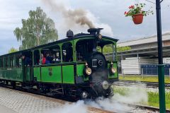 Die-historische-Chiemsee-Bahn-von-1887-in-Prien-04