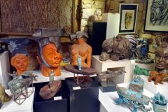 Im-Atelier-von-Pavel-Miguel-gibt-es-viel-zu-entdecken-12