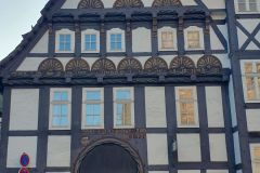 Rundgang-in-Hoexter-mit-seinen-historischen-Fachwerkhaeusern-18