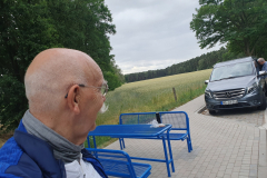 Parkplatzpause an der ehemaligen innerdeutschen Grenze bei Brome