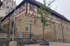 Radtour durch das Ohrntal, Brettachtal sowie entlang von Kocher und Jagst bei Bad Friedrichshall in der Hohenloher Landschaft – Sebastianskirche in Kochendorf
