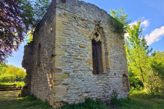 Radtour durch das Ohrntal, Brettachtal sowie entlang von Kocher und Jagst bei Bad Friedrichshall – an der Kirchenruine Helmbund
