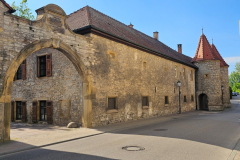 Radtour durch das Ohrntal, Brettachtal sowie entlang von Kocher und Jagst bei Bad Friedrichshall – historisches Rathaus Neckarsulm - Tor Schloss Lehen 