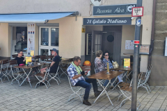 Radtour mit Peter auf der Vier-Täler-Tour im Heilbronner Land. Eisbecher in Neuenstadt