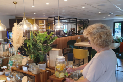 Côte d’Azur Reise Grasse. Fahrt von Orange nach Grasse. Früstück im Hotel  Campanile Orange