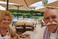 Côte d’Azur Reise Grasse. Im Hotel Best Western Plus Elexir Grasse.   Abendessen auf Hotelterrasse