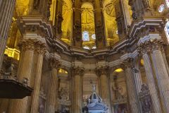 03-Hauptaltar-der-Kathedrale-von-Malaga
