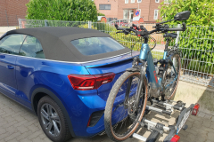 Umladen meines E-Bikes auf eigenen Heckträger vor Heimfahrt