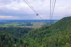 Fahrt-mit-der-Hochfellnbahn-und-der-Gondel-nach-oben-07