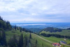 Fahrt-mit-der-Hochfellnbahn-und-der-Gondel-nach-oben-19