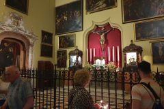 Die-Kapellen-in-den-seitenschiffen-der-Kathedrale-von-Malaga-15
