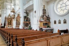 Die-Innenansicht-der-Klosterkirche-Rot-an-der-Rot-04