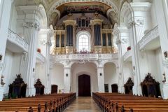 Die-Innenansicht-der-Klosterkirche-Rot-an-der-Rot-12