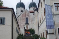 Klosterkirche-St.-Lambert-in-Seeon-01