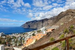 Die-Felsen-von-Los-Gigantes-auf-teneriffa-02