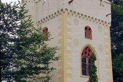 Worms-mit-Lutherdenkmal-und-dem-Storchenturm-08