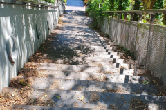 Viele Treppen zur Basilika Notre Dame de Fourviere