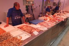 Markthalle-in-Malaga-Mercado-Central-de-Atarazanas-15