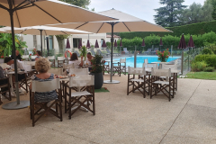 Côte d’Azur Reise Monaco Frühstück bei Regen
