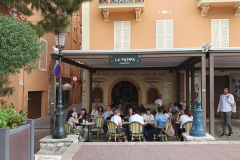 Côte d’Azur Reise Monaco. Snackbar La Pampa