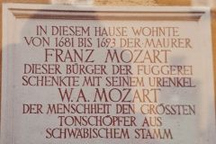 Der-Urgrossvater-von-Wolfgang-Amadeus-Mozart-wohnte-in-der-Fuggerei-in-Augsburg-02