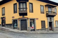 Impressionen-aus-der-historischen-Altstadt-von-La-Oroteva-03