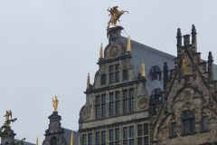 Ortskern-Antwerpen-Grosse-Markt-13