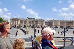 Place-de-la-Concorde-Paris-02