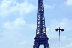 Fruehstueck-im-Cafe-George-V-und-Stadtrundfahrt-mit-dem-roten-Doppeldeckerbus-in-Paris-11