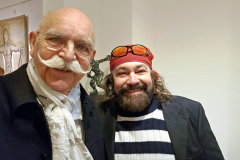 Vernissage der Frühlingsausstellung von Pavel Miguel in Karlsruhe – Besucher entdecken Zeichnungen und Skulpturen des Künstlers