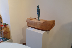 Kunstwerke von Pavel Miguel in der Galerie Karlsruhe 2025, Skulpturen und Objekte aus Holz, Metall, Keramik und Bronze