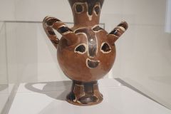 Im-Picasso-Museum-in-Malaga-09