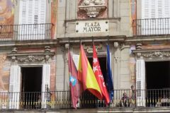 Der-Plaza-Mayor-in-Madrid-07