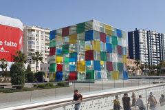 Centre-Pompidou-am-Hafen-von-Malaga-05