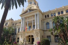 Stadtpark-und-Rathaus-von-Malaga-09