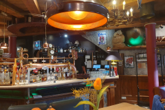 Gemütliches Ambiente im historischen Ratskeller von Waren – Seenplatte Radtour vierte Etappe