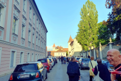 Gleich am Eingang zum fürstlichen Schloss St. Emmeram in Regensburg am Konzertabend