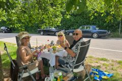 Rheinuferfruehstueck-mit-Eva-und-Swen-und-unseren-Rolls-Royce-Oldtimern-11