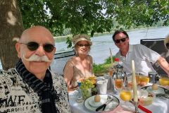 Rheinuferfruehstueck-mit-Eva-und-Swen-und-unseren-Rolls-Royce-Oldtimern-23