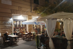 Abendessen in der Osteria Porta Castello Inn. Romreise mit Andreas Englisch 2025